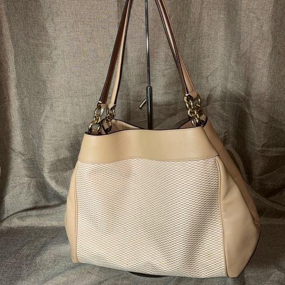 🔥 SALE! COACH F27575 Lexy Shoulder Bag Tan Cream - Picture 4 of 16